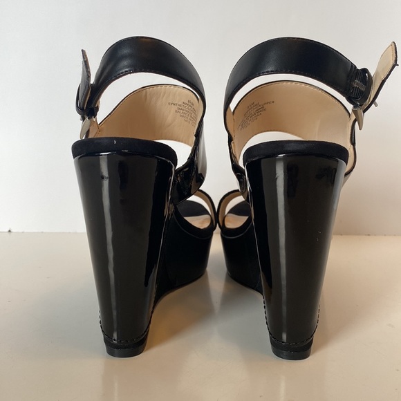 Nine West Dreamz Black Leather and Suede Wedge Sandals (Size 8.5) - Picture 4 of 14
